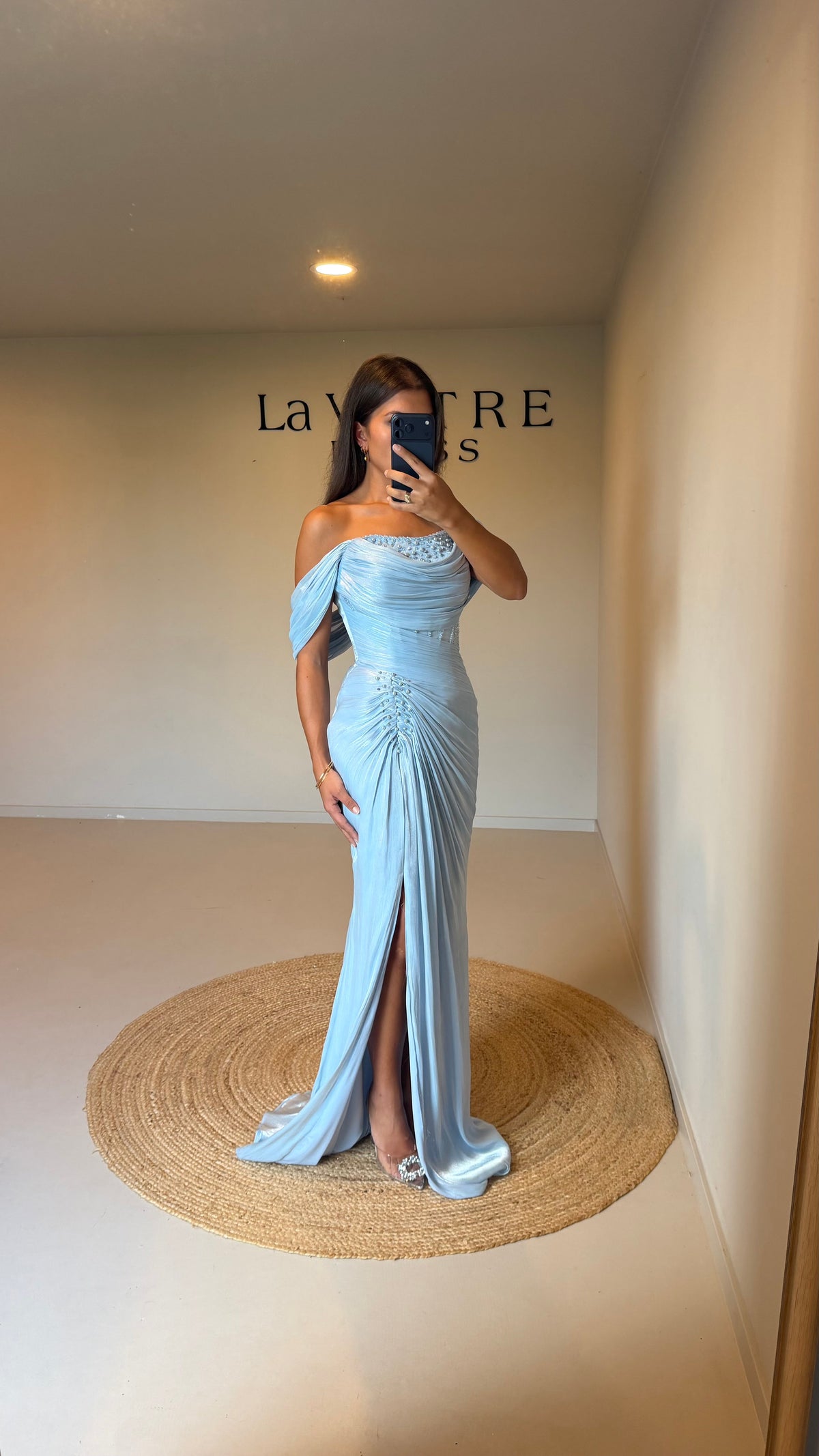 LEVANA DRESS – Babyblau